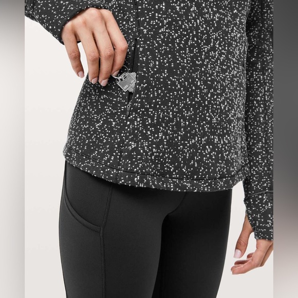 Lululemon Run Briskly 1/2 Zip Magnetized Jacquard Black White / Black | Size 4 - Picture 4 of 10